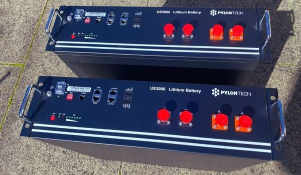 Photo of Pylontech US3000 solar battery