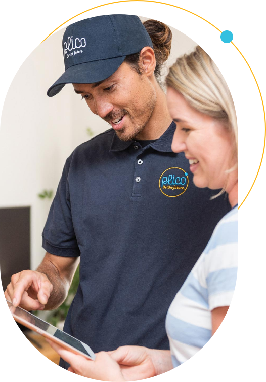 plico-team-with-client