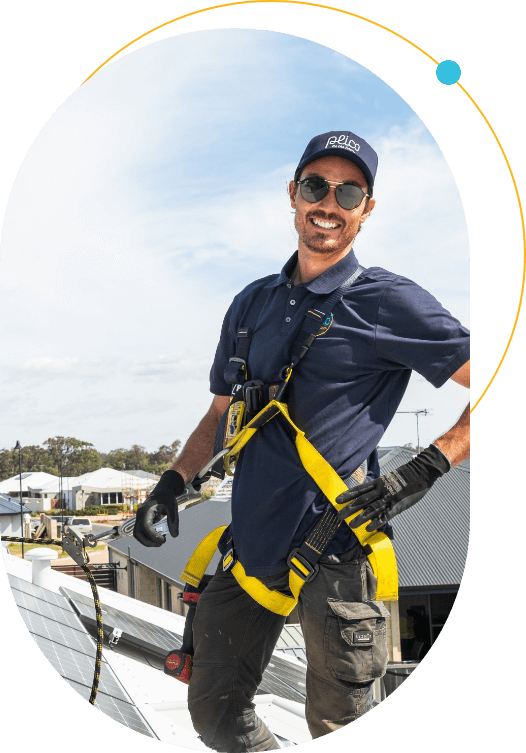 plico-technician-on-roof
